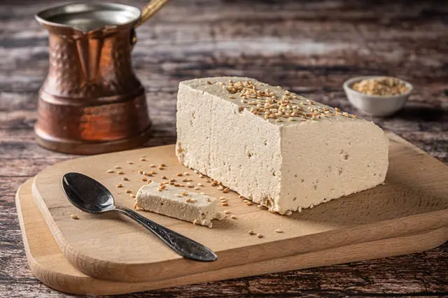 Sesame seed confectionery block